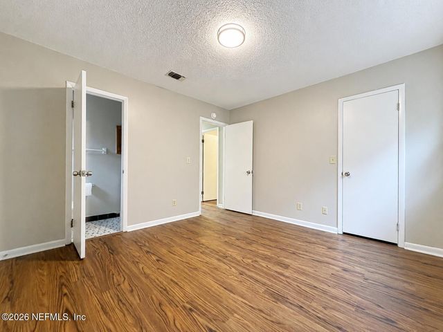 7913 JASPER Avenue, Jacksonville, FL 32211