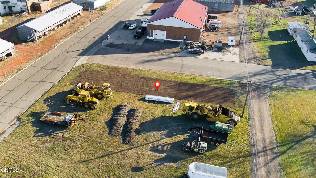 302 South Avenue W, Glen Ullin, ND 58631 photo 9