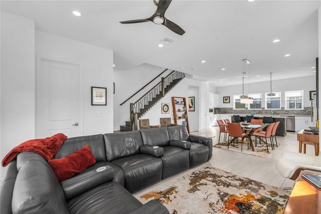 2402 ADDALIA ALLEY, Orlando, FL 32804