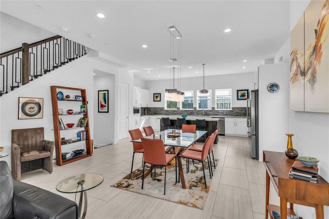 2402 ADDALIA ALLEY, Orlando, FL 32804