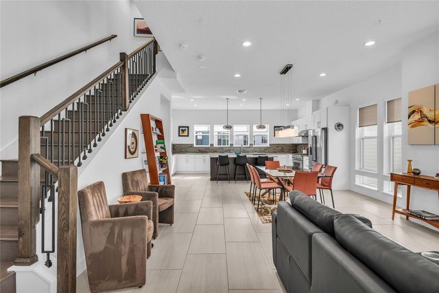 2402 ADDALIA ALLEY, Orlando, FL 32804