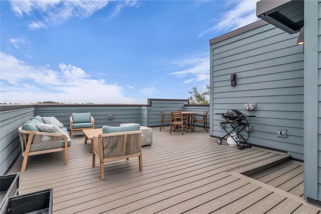 2402 ADDALIA ALLEY, Orlando, FL 32804