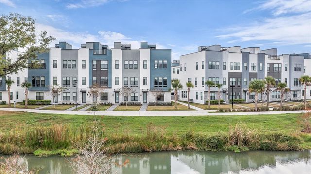 2402 ADDALIA ALLEY, Orlando, FL 32804