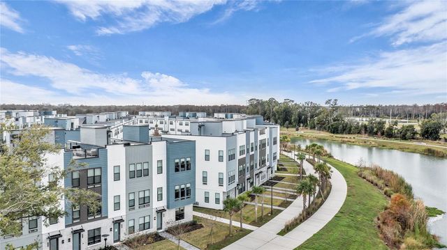 2402 ADDALIA ALLEY, Orlando, FL 32804