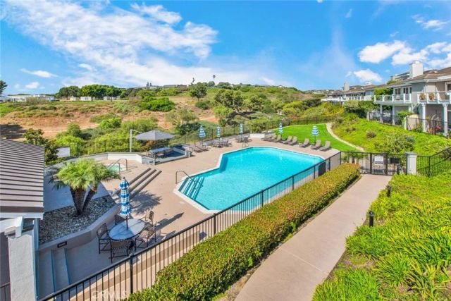 804 Gardenia, Corona Del Mar, CA 92625