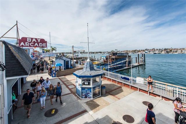 804 Gardenia, Corona Del Mar, CA 92625