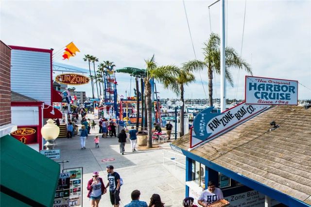 804 Gardenia, Corona Del Mar, CA 92625