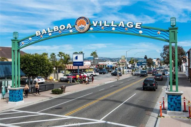 804 Gardenia, Corona Del Mar, CA 92625