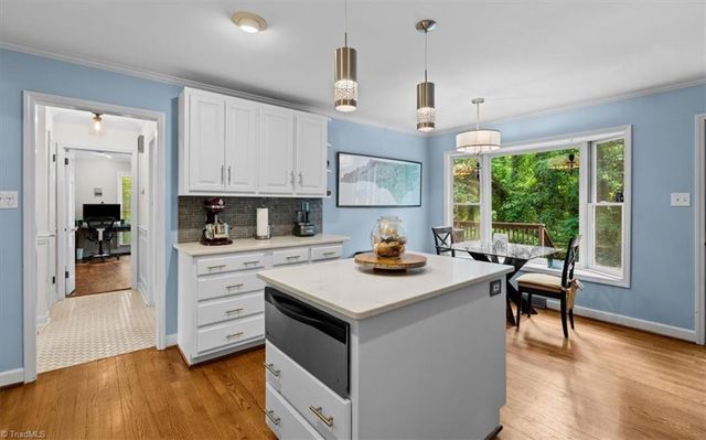 6210 Oak Bur Court, Pleasant Garden, NC 27313