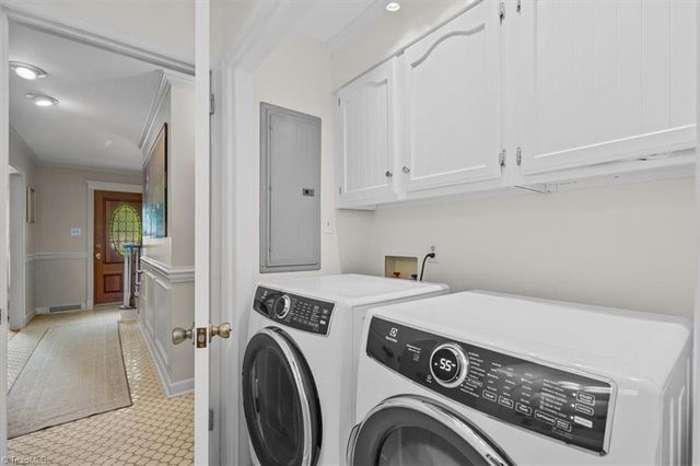 6210 Oak Bur Court, Pleasant Garden, NC 27313