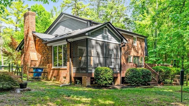 6210 Oak Bur Court, Pleasant Garden, NC 27313