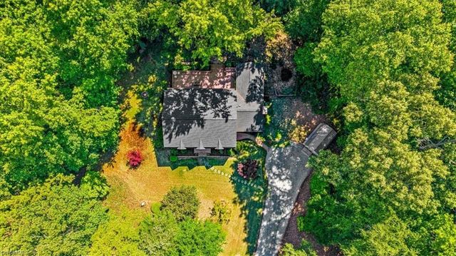 6210 Oak Bur Court, Pleasant Garden, NC 27313