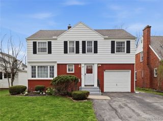 207 Huxley Drive, Amherst, NY 14226