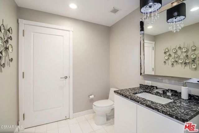 900 W Olympic Boulevard 34D, Los Angeles, CA 90015