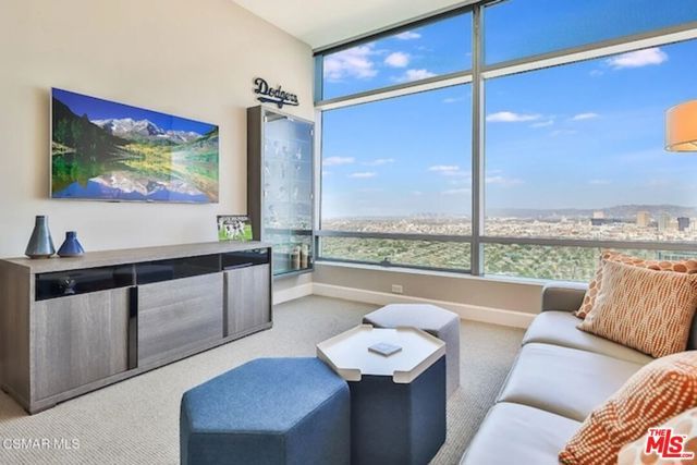 900 W Olympic Boulevard 34D, Los Angeles, CA 90015