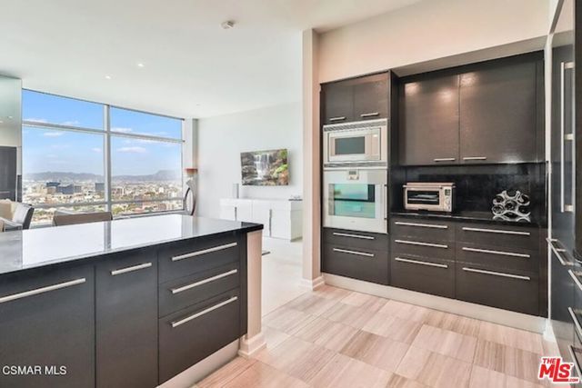 900 W Olympic Boulevard 34D, Los Angeles, CA 90015