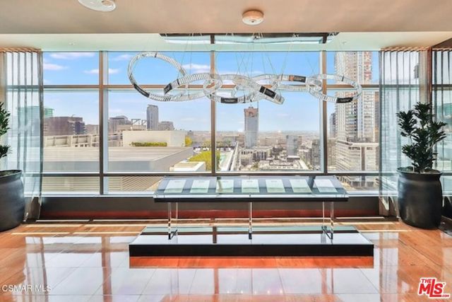 900 W Olympic Boulevard 34D, Los Angeles, CA 90015