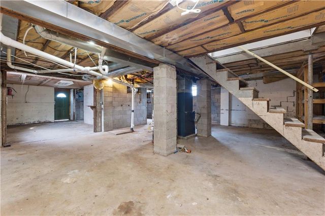 3900 Circle Drive, Independence, MO 64052