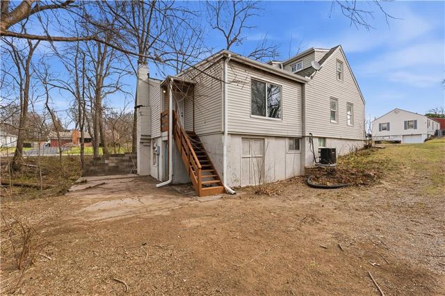 3900 Circle Drive, Independence, MO 64052