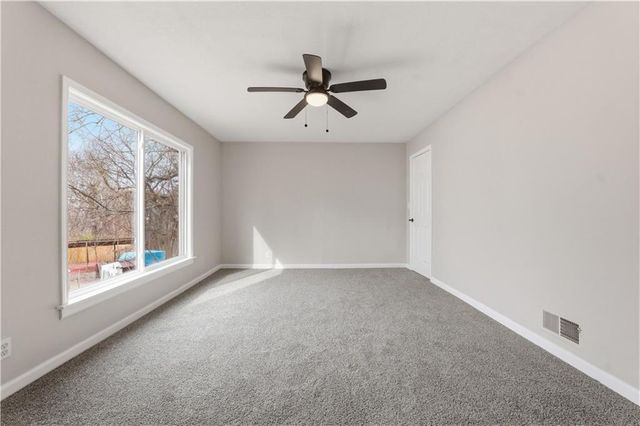 3900 Circle Drive, Independence, MO 64052