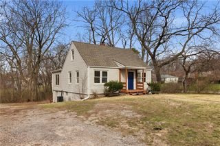 3900 Circle Drive, Independence, MO 64052