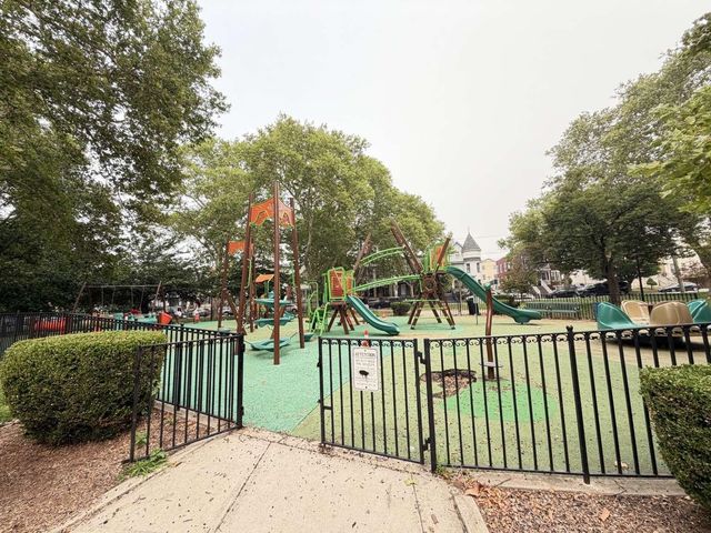 140 WINFIELD AVE, Jc, Greenville, NJ 07305