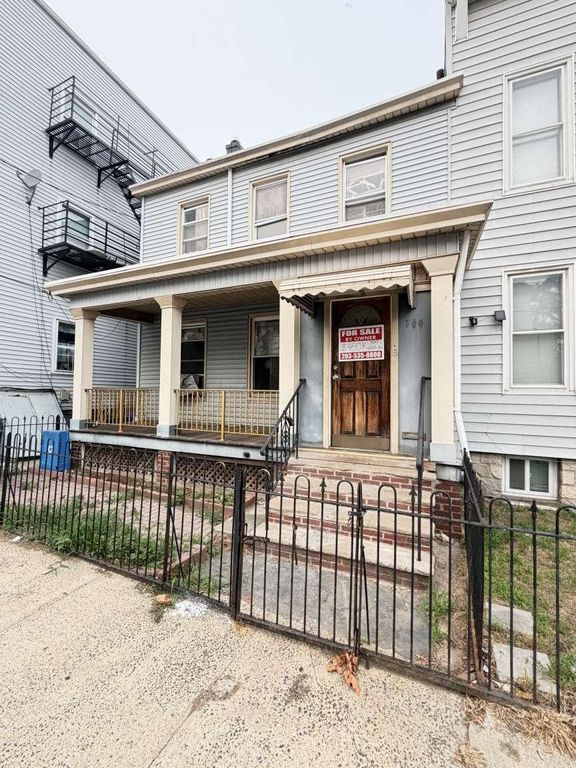 140 WINFIELD AVE, Jc, Greenville, NJ 07305