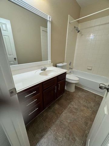11750 Pinemeade Lane, Tomball, TX 77375