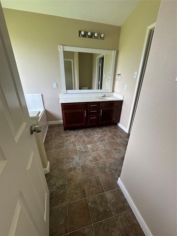 11750 Pinemeade Lane, Tomball, TX 77375