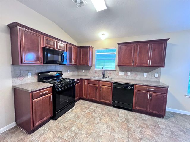 11750 Pinemeade Lane, Tomball, TX 77375