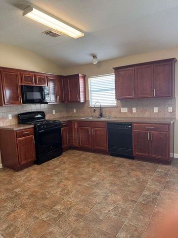 11750 Pinemeade Lane, Tomball, TX 77375