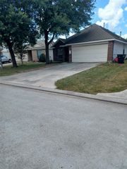 11750 Pinemeade Lane, Tomball, TX 77375
