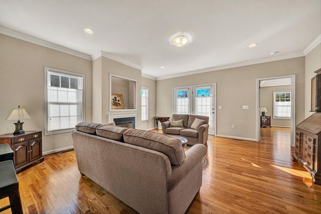 1609 Cascades CT, Salem, VA 24153