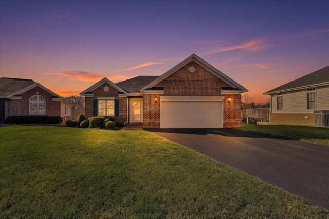 1609 Cascades CT, Salem, VA 24153