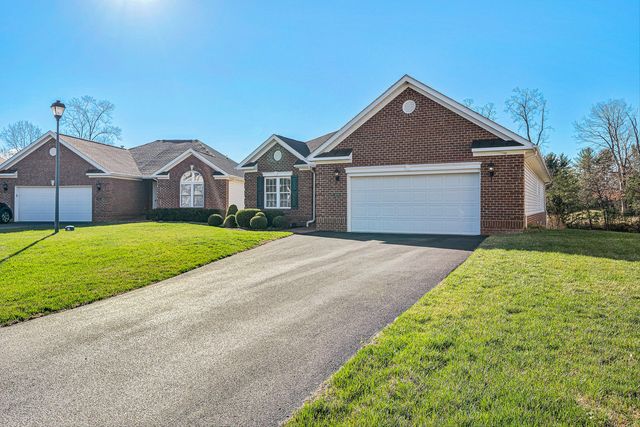 1609 Cascades CT, Salem, VA 24153