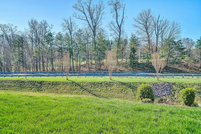 1609 Cascades CT, Salem, VA 24153