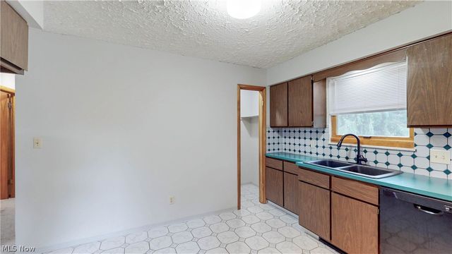 1206 Dussel Road, Kent, OH 44240