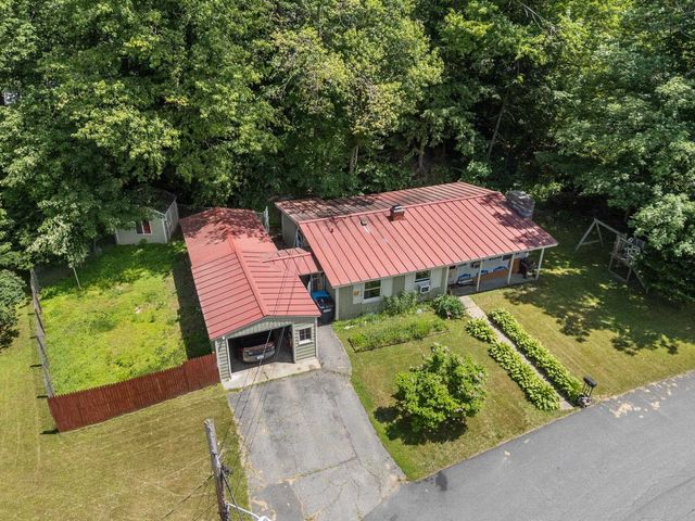 16 Brierbrook Lane, Springfield, VT 05156