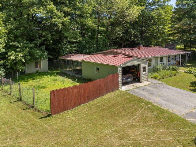 16 Brierbrook Lane, Springfield, VT 05156
