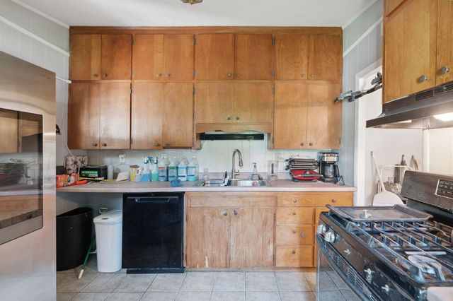 16 Brierbrook Lane, Springfield, VT 05156