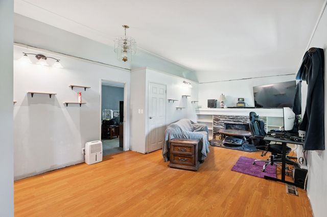 16 Brierbrook Lane, Springfield, VT 05156