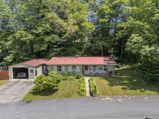 16 Brierbrook Lane, Springfield, VT 05156