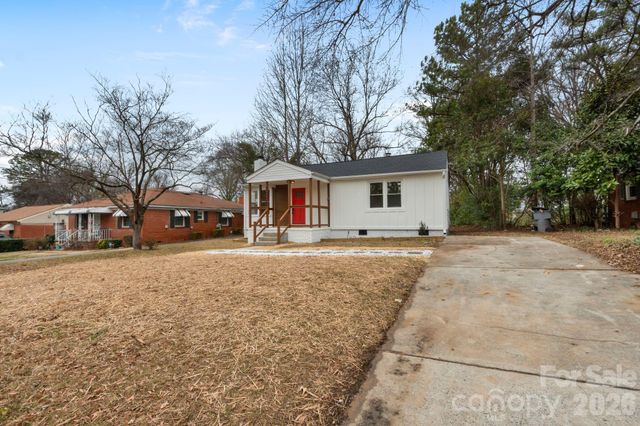 1004 Druid Circle, Charlotte, NC 28206