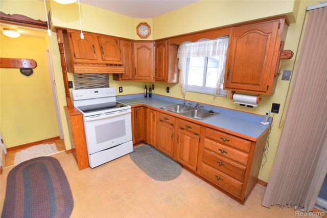 3148 Gehring Drive, Genesee Charter Township, MI 48506