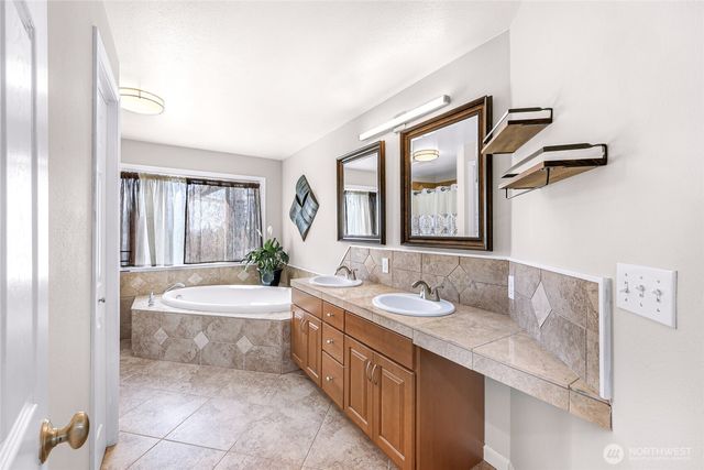 2128 St Clair Street, Bellingham, WA 98229
