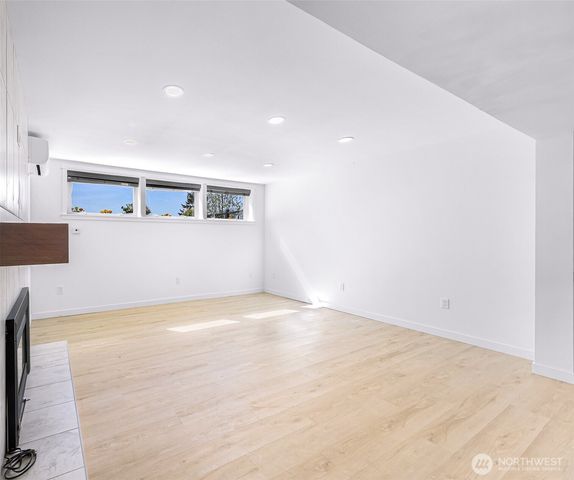 2128 St Clair Street, Bellingham, WA 98229