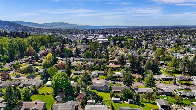 2128 St Clair Street, Bellingham, WA 98229