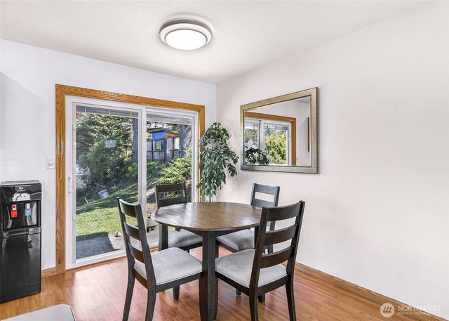 2128 St Clair Street, Bellingham, WA 98229
