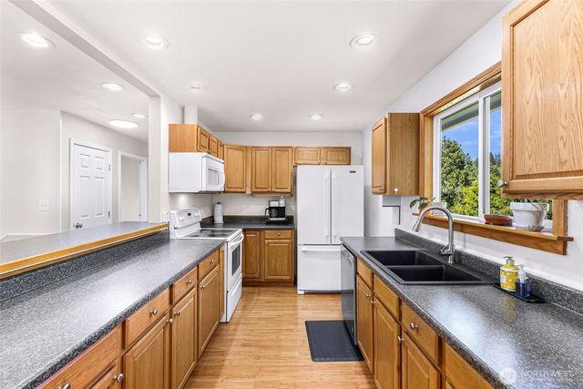 2128 St Clair Street, Bellingham, WA 98229