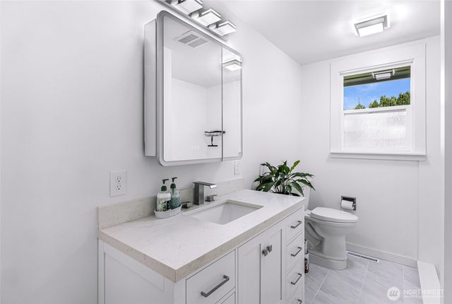 2128 St Clair Street, Bellingham, WA 98229